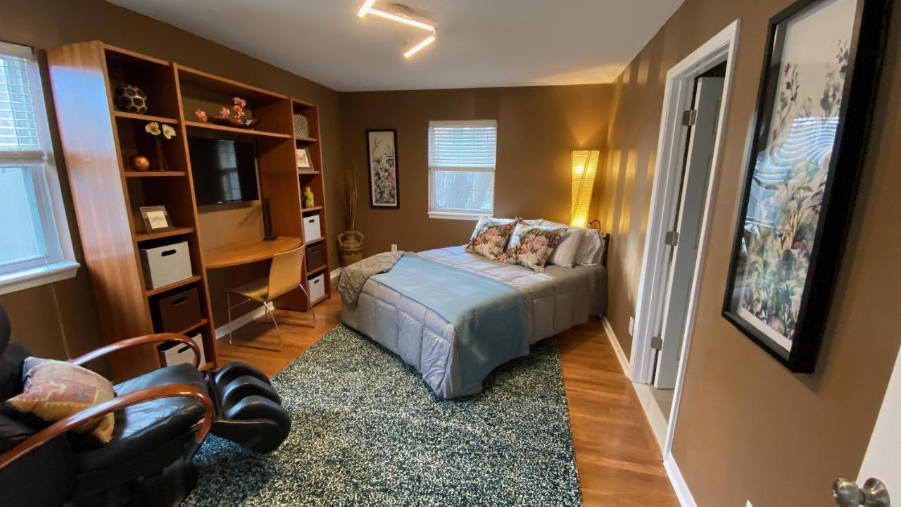 Here It Is! Cool Cape Cod-3 Br-2.5 Bath-12 Guests Olathe Luaran gambar